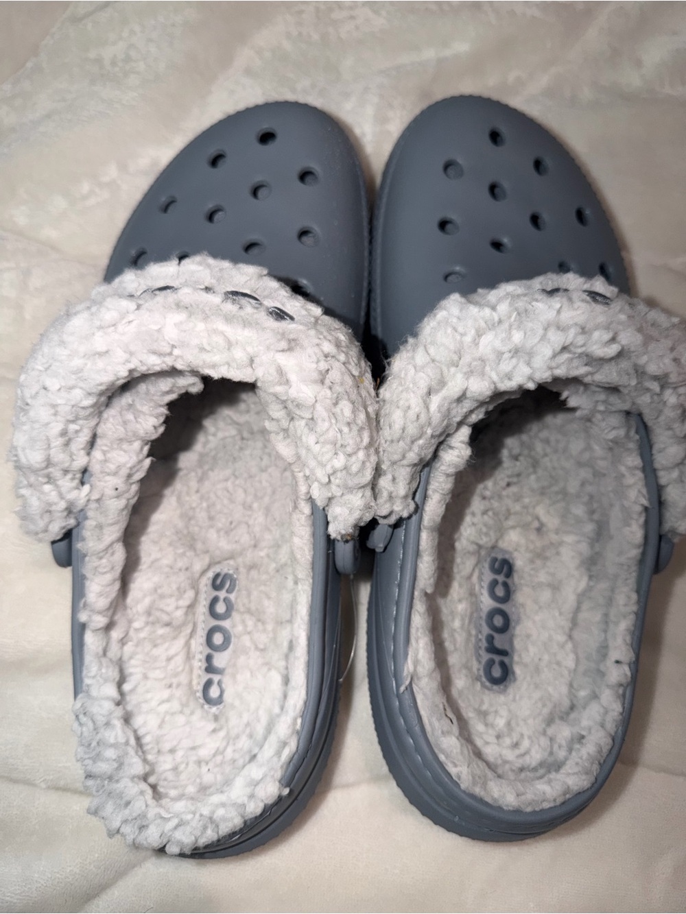 CROCS Men's Gray Lined Clogs with White Sherpa 10 men, 12 women